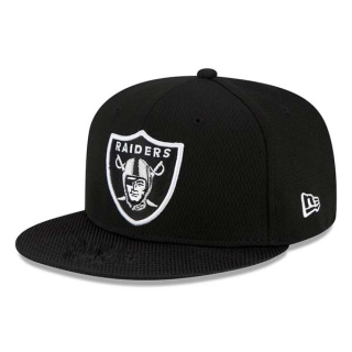 NFL Las Vegas Raiders New Era Black 2021 NFL Sideline Road 9FIFTY Snapback Adjustable Hat 2110