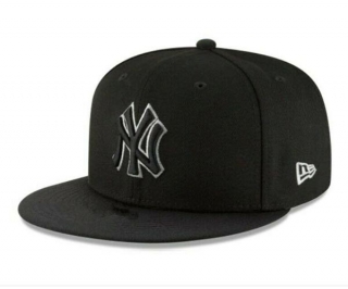 MLB New York Yankees New Era Black 9FIFTY Snapback Cap 2118