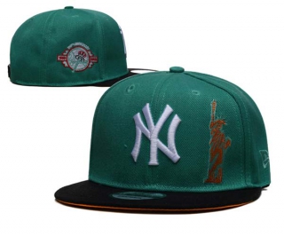 MLB New York Yankees New Era Green Black Anniversary 9FIFTY Snapback Hat 2192