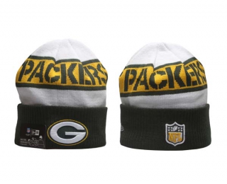 NFL Green Bay Packers New Era White Green 2023 Sideline Tech Cuffed Knit Hat 5027