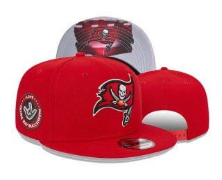 NFL Tampa Bay Buccaneers New Era Red The NFL ASL Collection by Love Sign Side Patch 9FIFTY Snapback Hat 3035